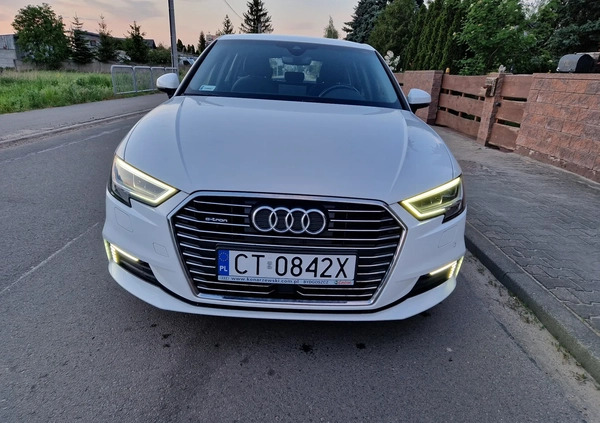 Audi A3 cena 69999 przebieg: 72310, rok produkcji 2017 z Leszno małe 254